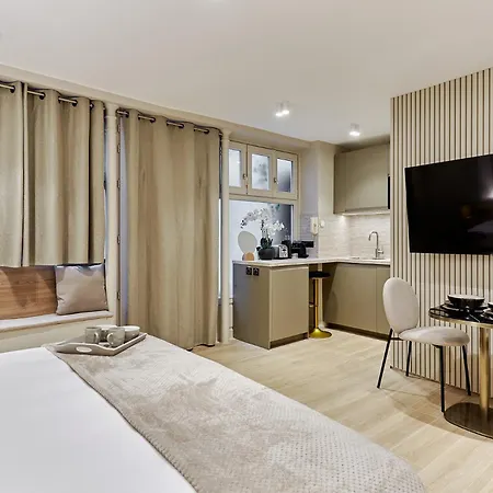 Studio Center Of Paris By Studio Prestige Exterior photo