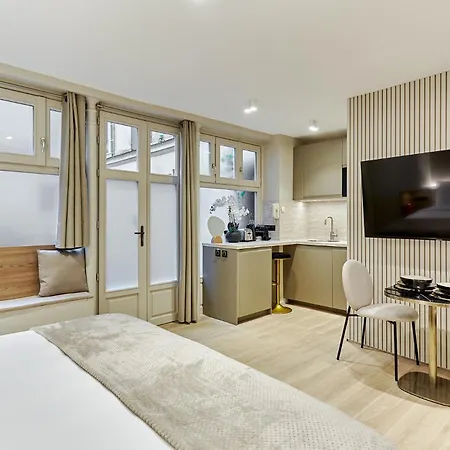 Studio Center Of Paris By Studio Prestige Exterior photo