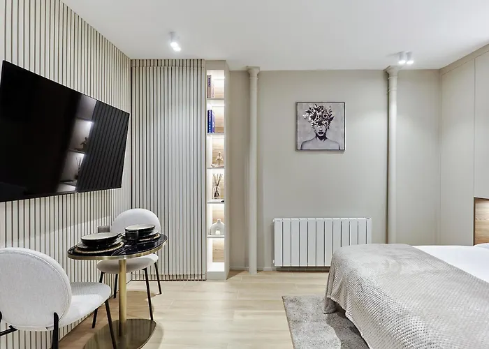 Studio Center Of Paris By Studio Prestige